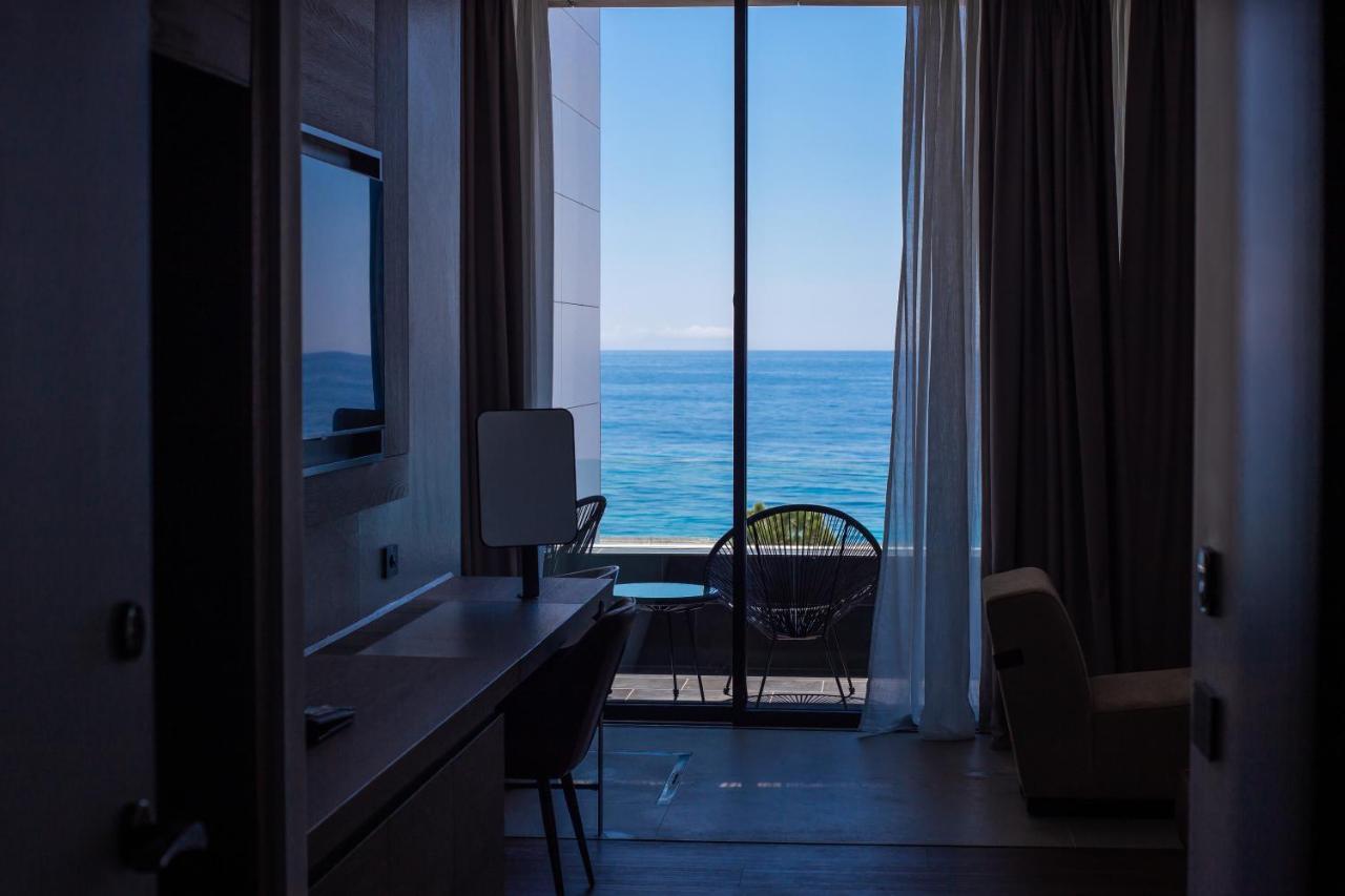 Nassau Hotel ديرمي المظهر الخارجي الصورة