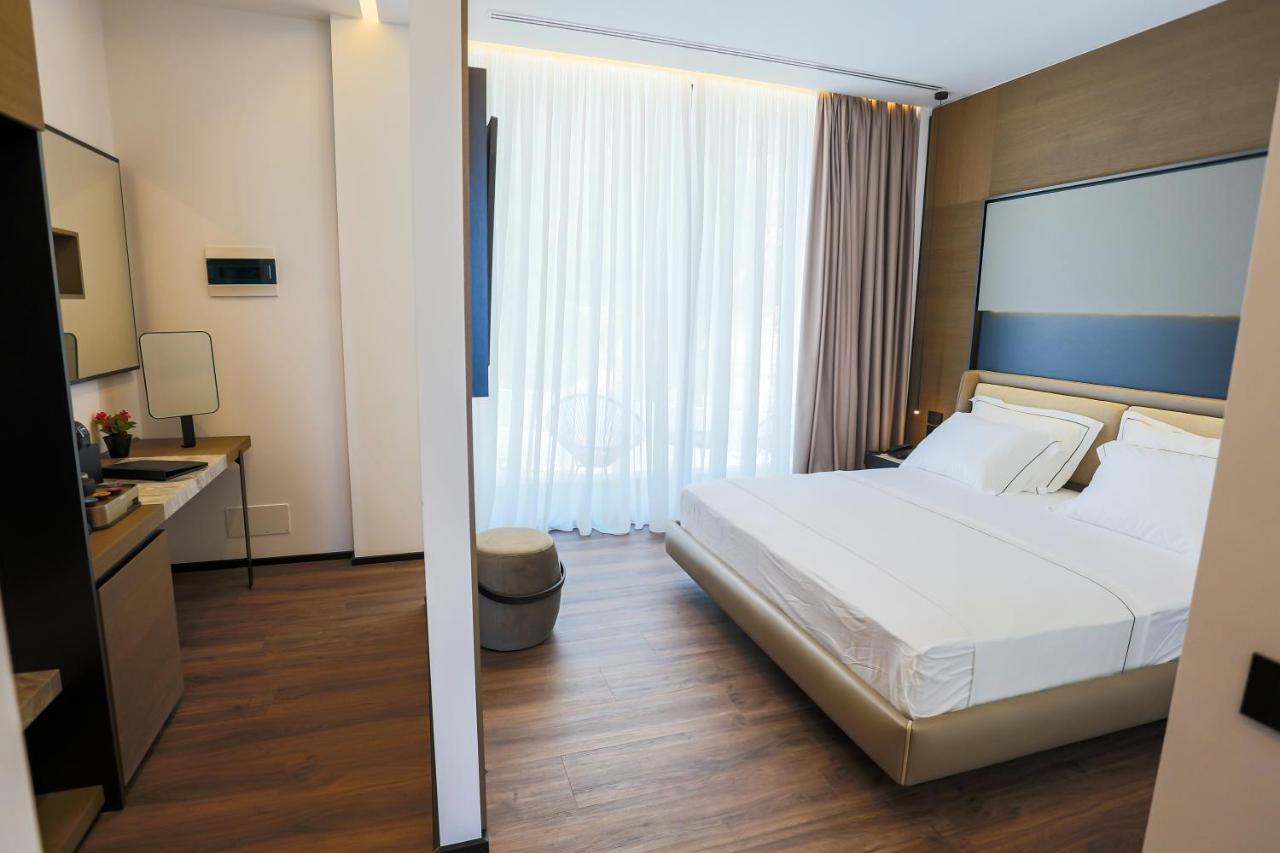 Nassau Hotel ديرمي المظهر الخارجي الصورة
