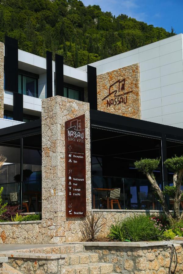 Nassau Hotel ديرمي المظهر الخارجي الصورة